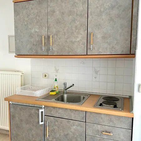 5061 Saarstr 8a *